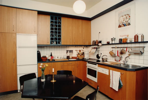 Vergrößerte Ansicht der Küche von BCS Möbelwerkstätten - Zurück = Klick auf das Bild!